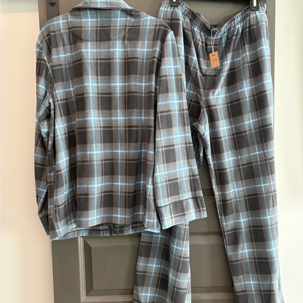 NWT Skims Unisex Fleece Plaid Sleep Set - Picture 5 of 7